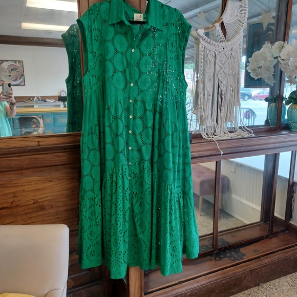 Nova Gypsy Green Eyelet Maxi Dress - Picture 3 of 3